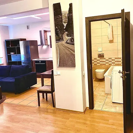 Apartment Vibe In Center